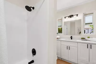 1951 Memorial Dr, Hollister, CA 95023 - Photo 28