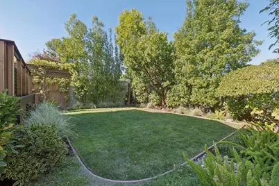 1227 Rhus St, San Mateo, CA 94402 - Photo 54