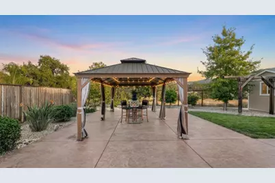 7050 Vintner Ct, Gilroy, CA 95020 - Photo 4