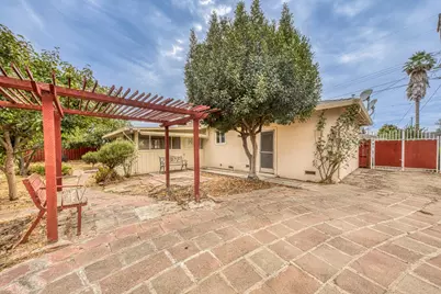 875 Suiter St, Hollister, CA 95023 - Photo 28