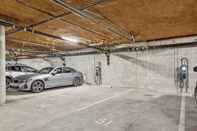 555 10th St 102, Oakland, CA 94607 - Photo 36