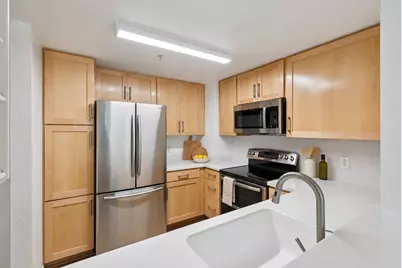 555 10th St 102, Oakland, CA 94607 - Photo 20