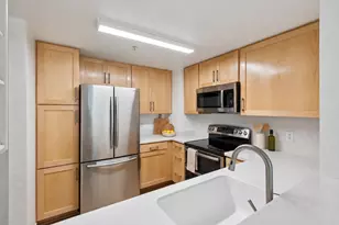 555 10th St 102, Oakland, CA 94607 - Photo 20