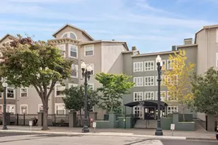 555 10th St 102, Oakland, CA 94607 - Photo 2