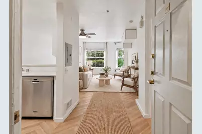 555 10th St 102, Oakland, CA 94607 - Photo 8