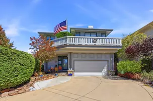 2102 Harborview Ct, Santa Cruz, CA 95062 - Photo 1