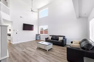 1040 Bison Way, Salinas, CA 93905 - Photo 2
