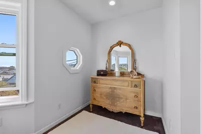 230 Curtis St, San Francisco, CA 94112 - Photo 32
