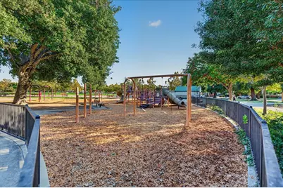 800 N 8th St 324, San Jose, CA 95112 - Photo 54