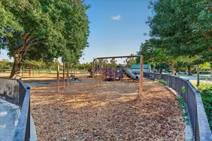 800 N 8th St 324, San Jose, CA 95112 - Photo 54