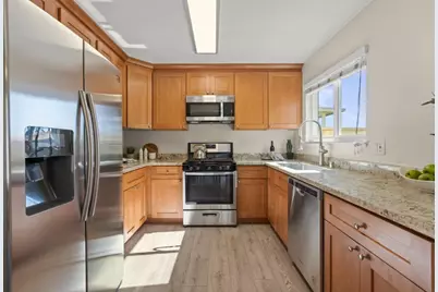5092 Plaza Corona, Santa Clara, CA 95054 - Photo 8
