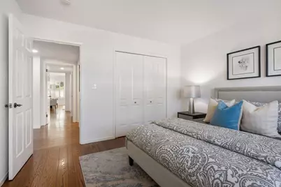 8 Toledo Ct, Burlingame, CA 94010 - Photo 24
