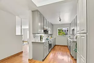 1569 Murre Ln, Sunnyvale, CA 94087 - Photo 10