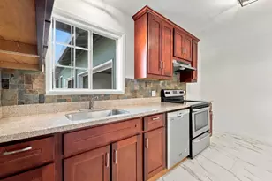1128 Ebener St, Redwood City, CA 94061 - Photo 30