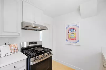 10582 Lonna Ln, Cupertino, CA 95014 - Photo 16