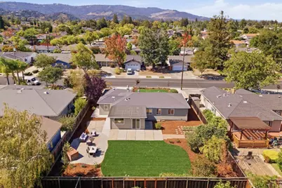 10582 Lonna Ln, Cupertino, CA 95014 - Photo 40