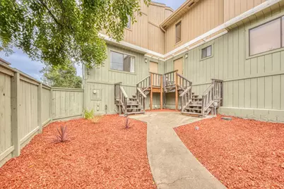 1011 Hilby Ave D, Seaside, CA 93955 - Photo 2