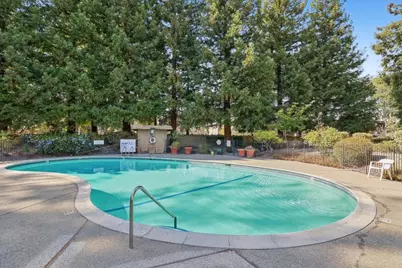 1031 Crestview Dr 216, Mountain View, CA 94040 - Photo 32