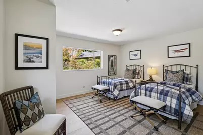 160 Lois Ln, Palo Alto, CA 94303 - Photo 12
