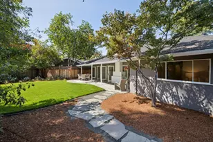 160 Lois Ln, Palo Alto, CA 94303 - Photo 16