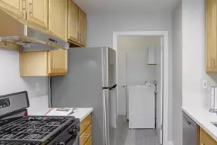 609 Arcadia Ter 104, Sunnyvale, CA 94085 - Photo 4