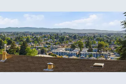 8622 Thermal St, Oakland, CA 94605 - Photo 2