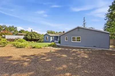 226 N Clark Ave, Los Altos, CA 94022 - Photo 38