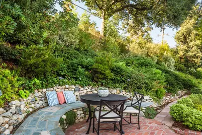 19551 Braemar Ct, Saratoga, CA 95070 - Photo 22