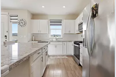 45 E Central Pkwy, Mountain House, CA 95391 - Photo 16