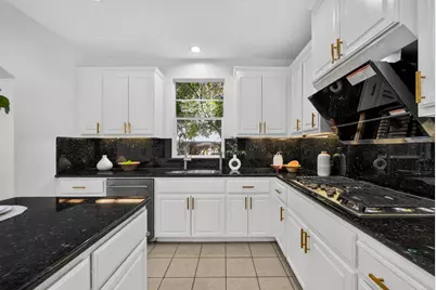 1574 Riorden Ter, Sunnyvale, CA 94087 - Photo 20