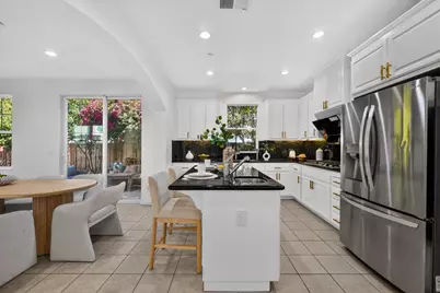 1574 Riorden Ter, Sunnyvale, CA 94087 - Photo 22