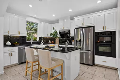 1574 Riorden Ter, Sunnyvale, CA 94087 - Photo 18