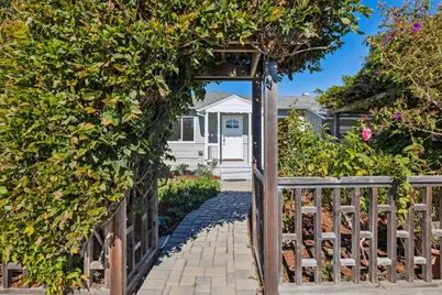 1061 Granada St, Belmont, CA 94002 - Photo 2
