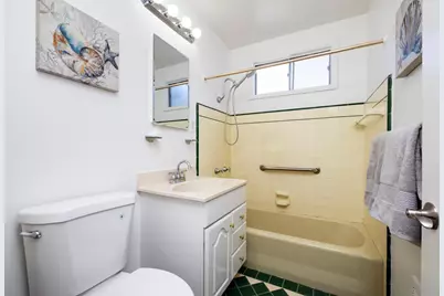 1021 Goettingen St, San Francisco, CA 94134 - Photo 18