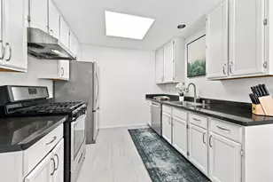 Meade Ave, San Francisco, CA 94124 - Photo 12