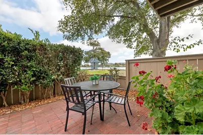 610 Aquarius Ln, Foster City, CA 94404 - Photo 36