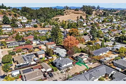 3352 Mission Dr, Santa Cruz, CA 95065 - Photo 52
