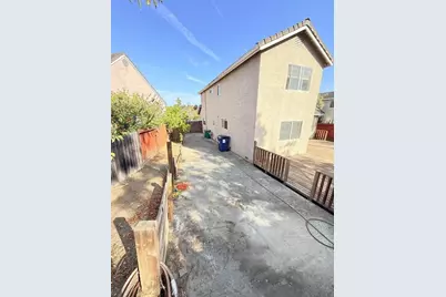 147 Willowcreek St, Watsonville, CA 95076 - Photo 14