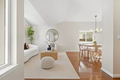 154 San Carlos Ave, Redwood City, CA 94061 - Photo 2