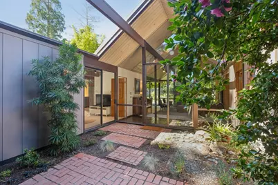 1070 Harriet St, Palo Alto, CA 94301 - Photo 2