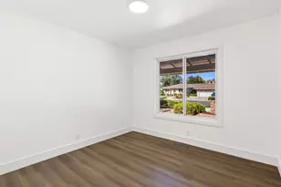 19488 Brockton Ln, Saratoga, CA 95070 - Photo 12