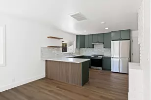 19488 Brockton Ln, Saratoga, CA 95070 - Photo 8