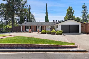 19488 Brockton Ln, Saratoga, CA 95070 - Photo 2