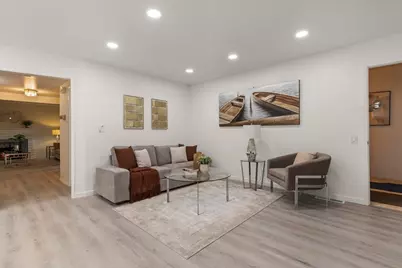 1001 Phelps Ave, San Jose, CA 95117 - Photo 18