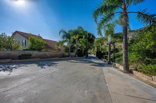17813 Oakrock Ct, Granada Hills, CA 91344 - Photo 4