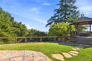 1051 Hewitt Dr, San Carlos, CA 94070 - Photo 44