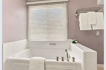 1051 Hewitt Dr, San Carlos, CA 94070 - Photo 38
