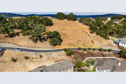 8983 Mimosa Ct, Gilroy, CA 95020 - Photo 10