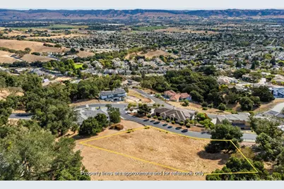 8983 Mimosa Ct, Gilroy, CA 95020 - Photo 36