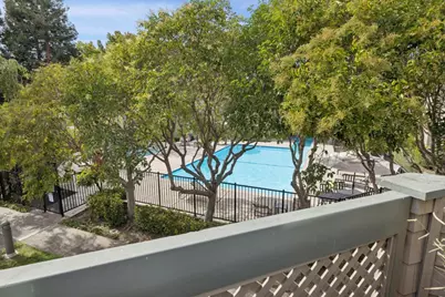 20 Cove Ln, Redwood City, CA 94065 - Photo 14